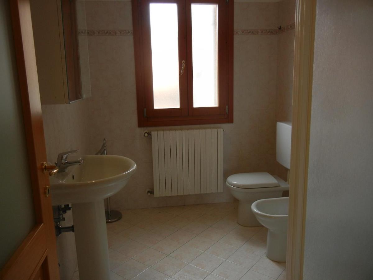 Casa Vacanze Medicina Bagian luar foto