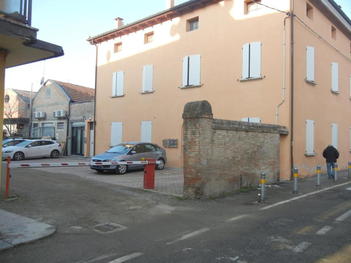 Casa Vacanze Medicina Bagian luar foto
